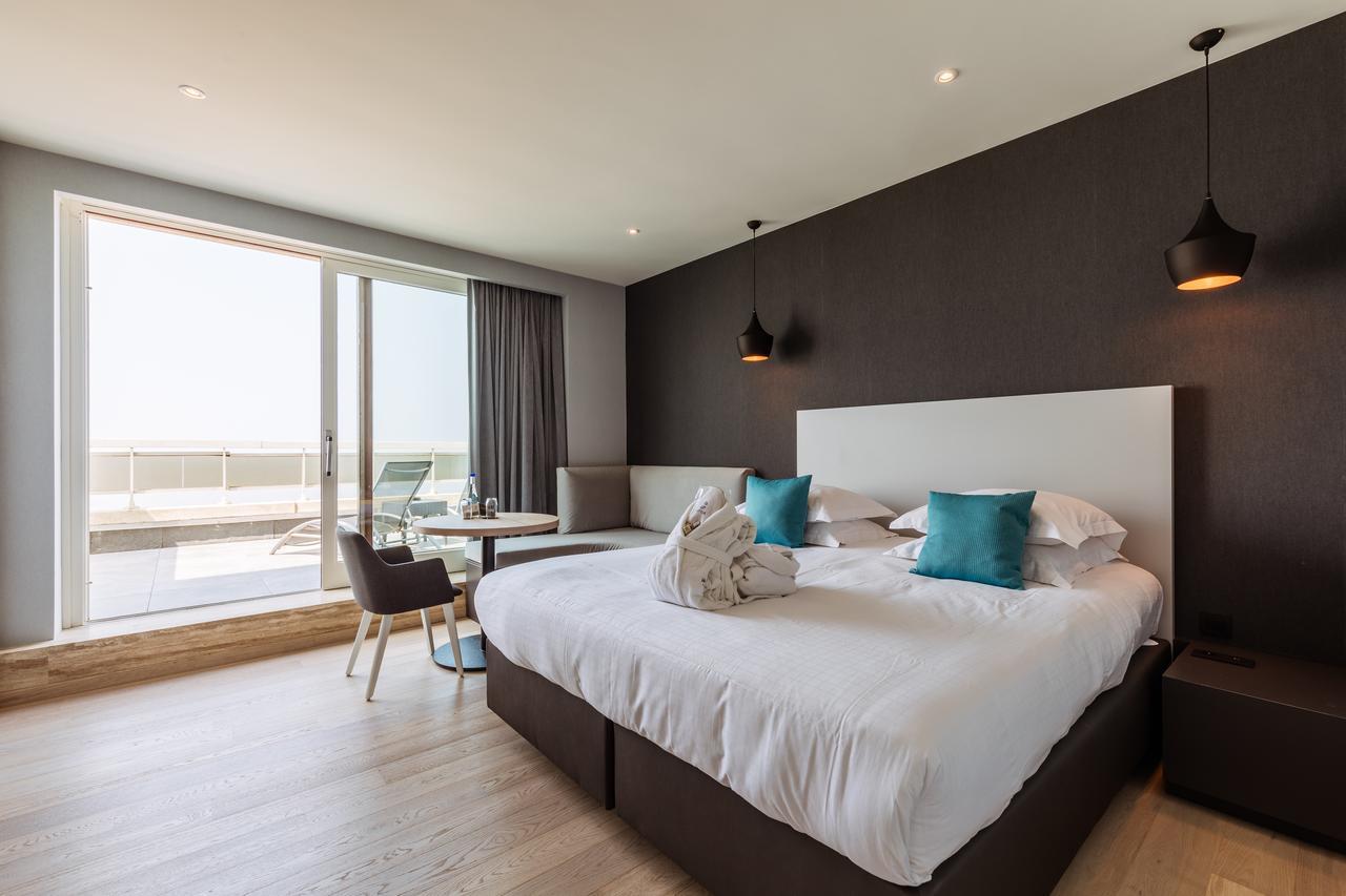 C-Hotels Andromeda Oostende Bagian luar foto